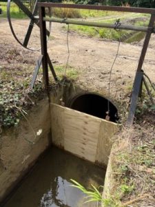 Repairs to one of the sluice gates